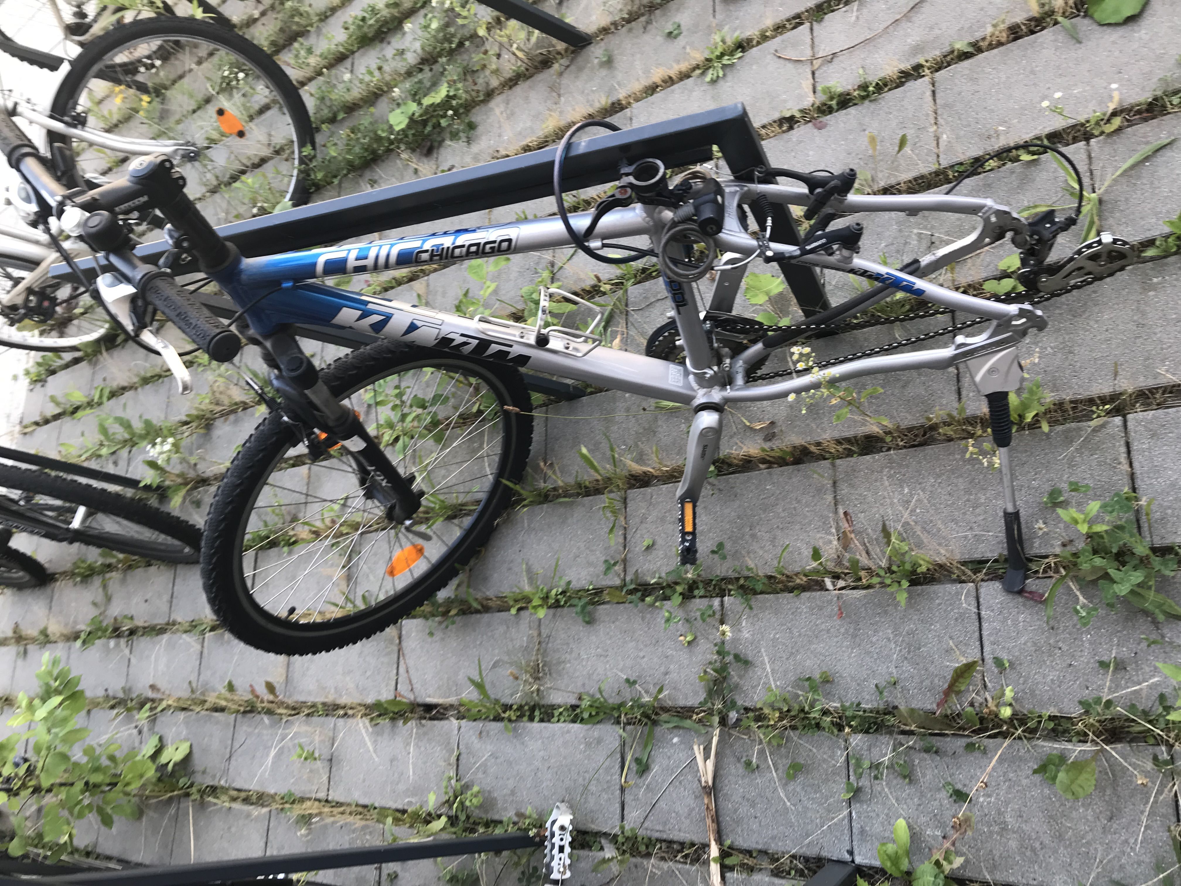 Niggas stole my bike again and also the seat!